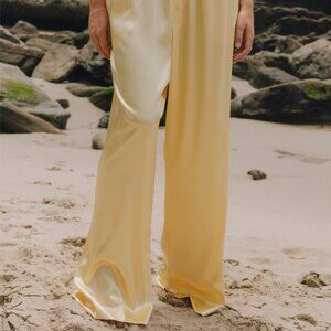 DAILY DRILLS Silky Resort Pants in Butter M/L